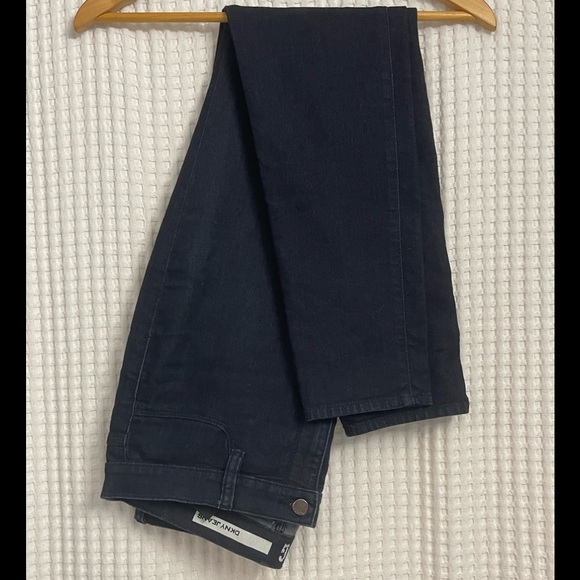 DKNY Jeans - Picture 1 of 6